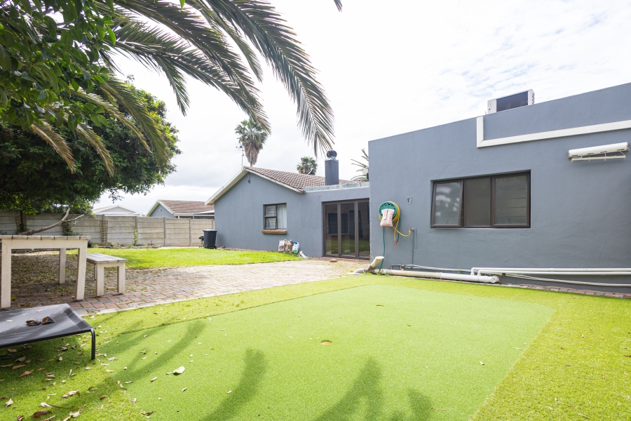 3 Bedroom Property for Sale in Langeberg Ridge Western Cape